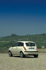 Lancia Ypsilon 2003 года